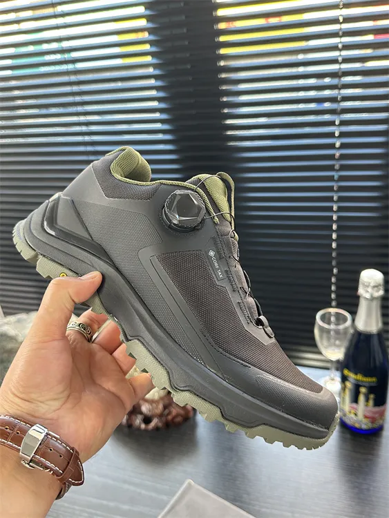 25魏凯石联名户外鞋男款防风保暖透气户外吞咽写