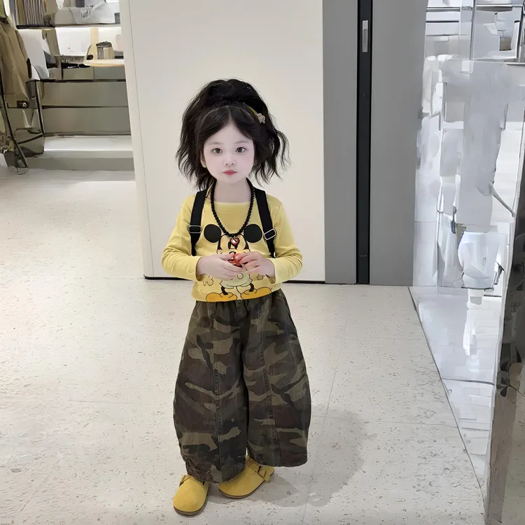 韩国童装2024秋装新款女童套装儿童卡通纯色长袖打底衫迷彩灯笼裤