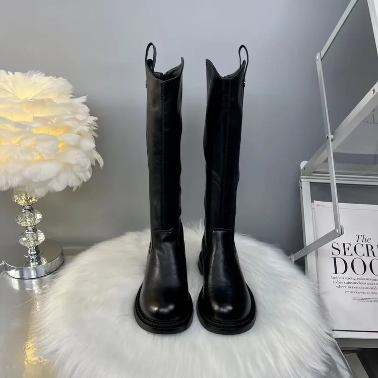 大码加肥时尚不过膝长筒靴女靴2025年秋冬棕色高筒靴加绒时装靴