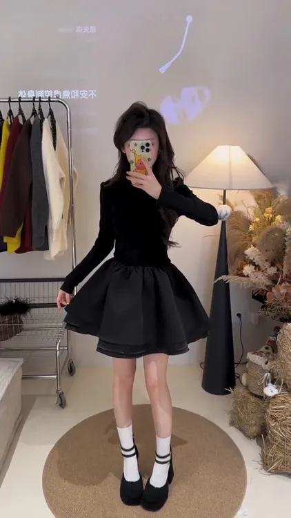 法式小香风长袖连衣裙黑色赫本风千金小黑裙显瘦a字短裙蓬蓬裙女
