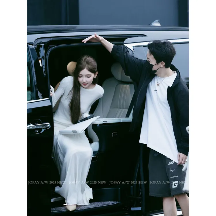 |恋人|许妍的温柔套装气质女人美女都爱穿 TZ0332