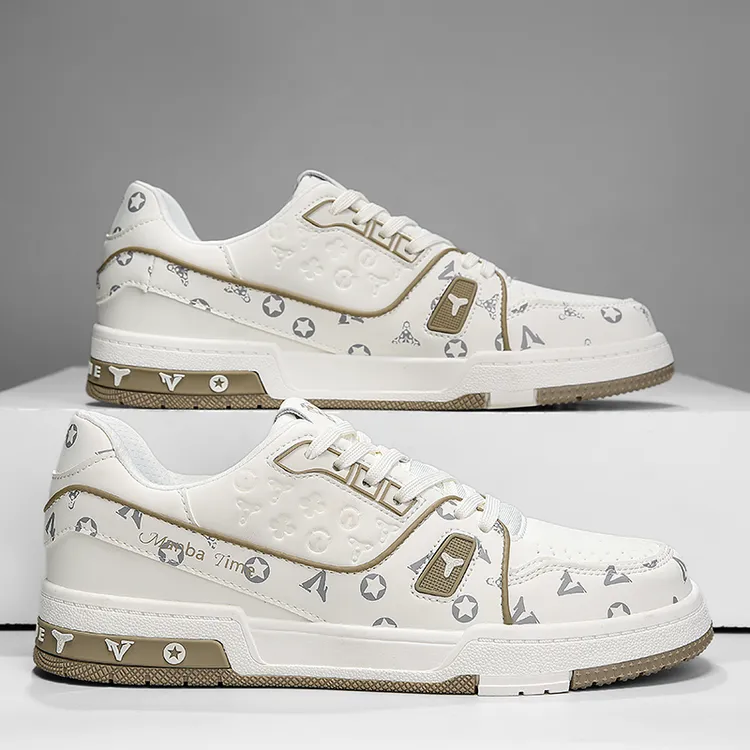 【曼巴岁月】皮面休闲健步百搭时尚男女潮鞋韩版板鞋230808