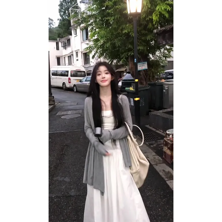 MARIE.COCO法式温柔风穿搭灰色长袖针织开衫女秋季吊带连衣裙套装