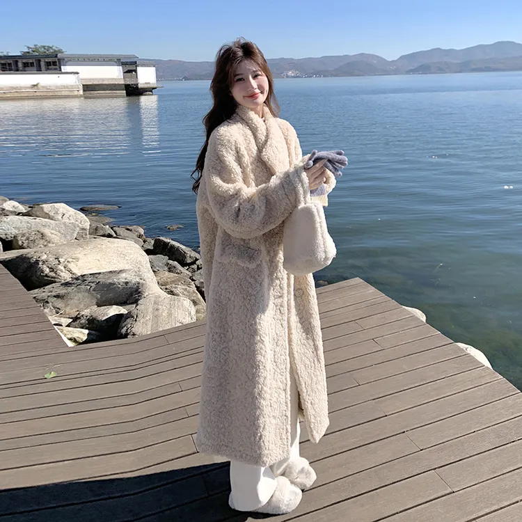 时尚优雅风皮毛一体过膝长款毛绒大衣女2025冬加厚保暖羊羔毛棉服