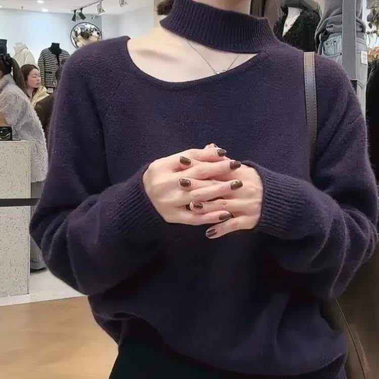 时尚气质显瘦2024露肩斜领挂脖针织毛衣法式气质LK2501107