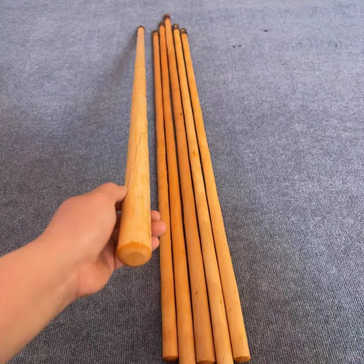 西北秦岭栒子树木棍棒武术健身晨练登山杖