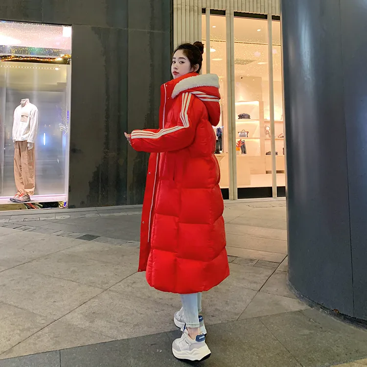 超厚拼接羽绒服女长款过膝2025冬季新款休闲宽松保暖东北外套红色