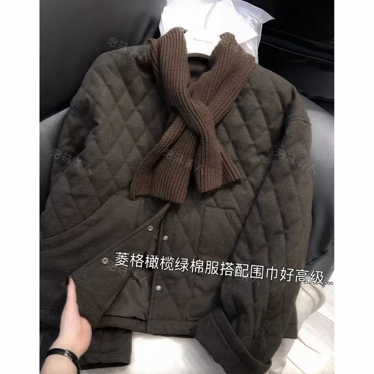 【菱格棉服搭咖围巾绝了~韩版2025冬季女新款圆领保暖外套棉衣秋冬