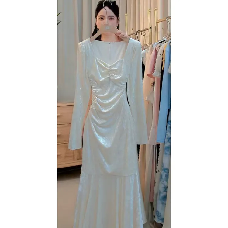 2025春秋新款长袖连衣裙法式复古修身显瘦公主裙D3400