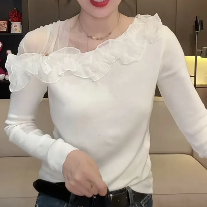 斜领上衣新潮风女长袖修身型T恤千金风秋季花瓣蕾丝拼接显瘦气质