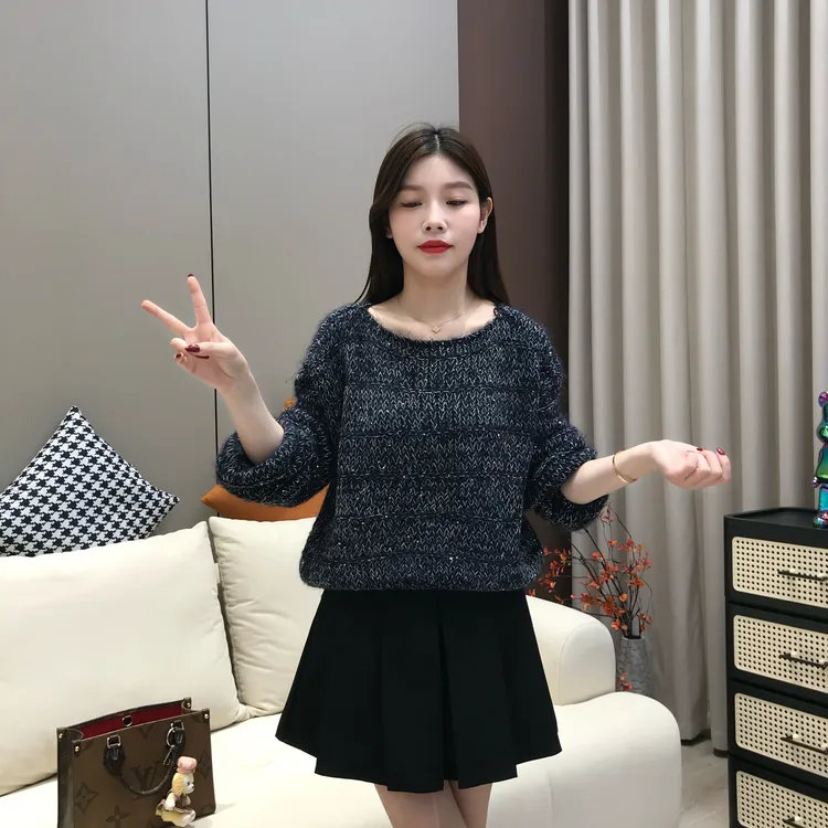 慵懒风亮片毛衣女秋冬2025新款宽松显瘦圆领套头内搭针织打底衫