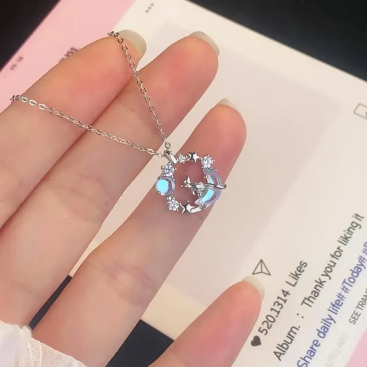 柯柒 钛钢项链 月亮猫咪项链轻奢时尚气质小众设计感甜美锁骨链