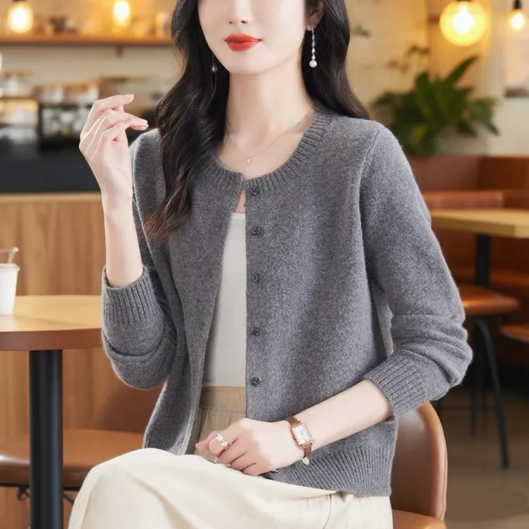 专柜同款妈妈百搭羊绒针织外搭羊毛衫女开衫圆领短款毛衣外套