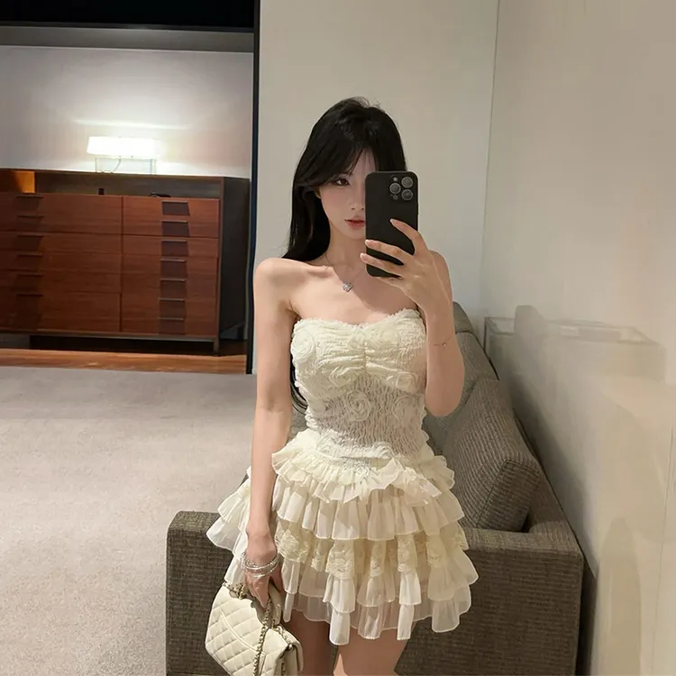夏季新款韩式芭蕾风立体花朵抹胸蕾丝裹胸上衣+气质蛋糕裙裤套装 
