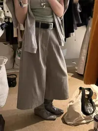 灰灰呀！档口实拍！韩代压皱设计百搭显瘦高腰小众阔腿八分牛仔裤