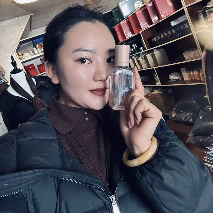 魅娜偲玫瑰植萃清爽卸妆油