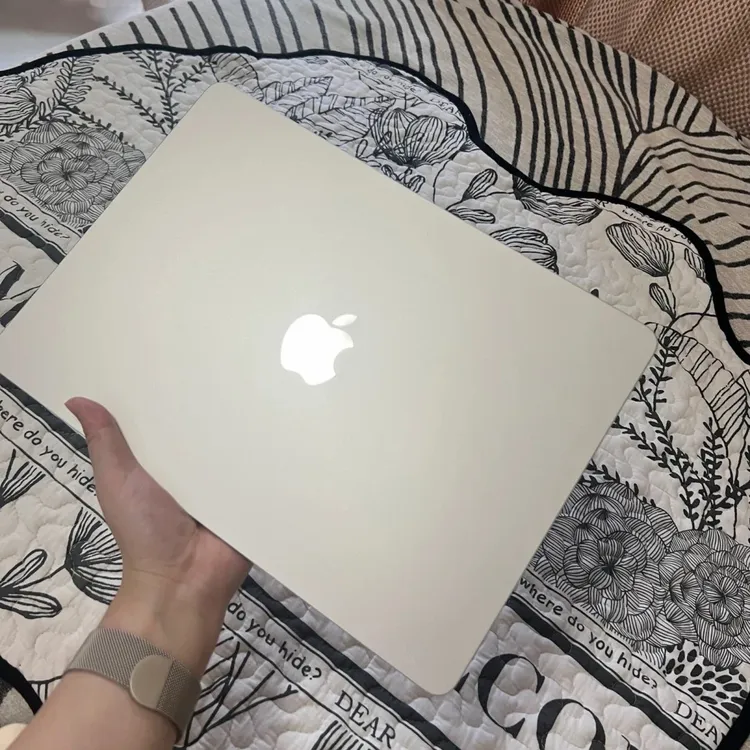 95新 Apple/苹果 超薄学生笔记本MacBook办公编程阅读创作电脑pro