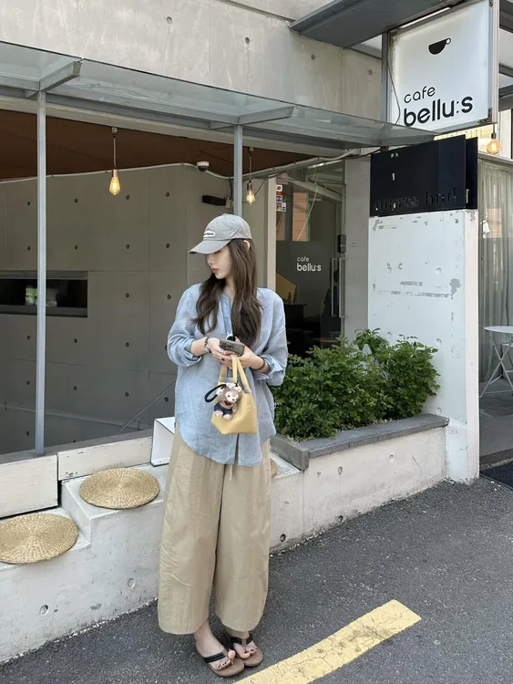 休闲2025年夏季新款微透V领显瘦衬衫休闲卡其色高腰阔腿裤两件套