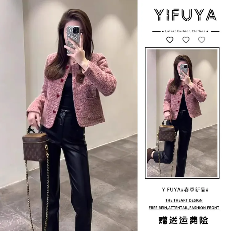 春装女款2025年新款独特超好看开春粉色短款小香风夹克外套女春季