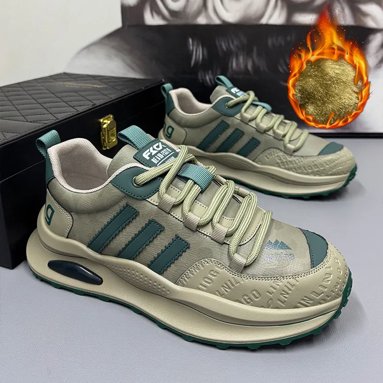 秋冬加绒大码鞋子男士45简约百搭时尚休闲鞋46皮质拼色爆款潮鞋47