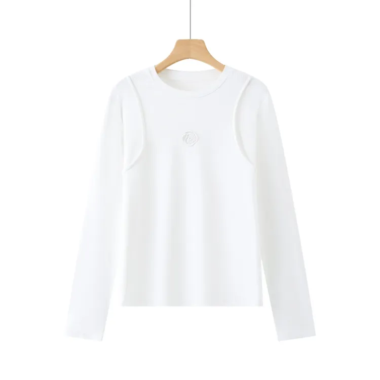 【品牌】25135秋冬新款百搭休闲绣花圆领打底简约时尚长袖上衣白色