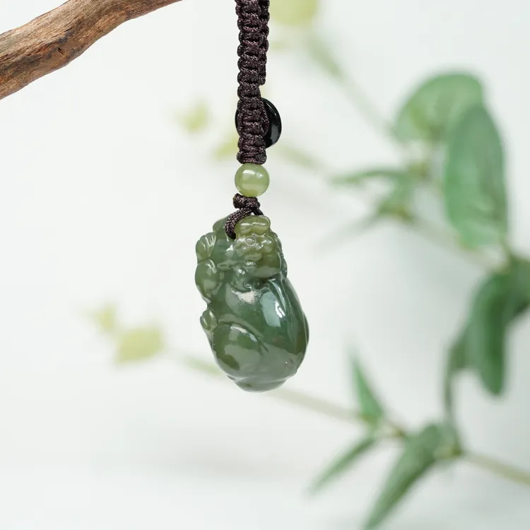 【小北严选】和田玉挂饰约17*28mm带绳【多样性发一件】H16X587