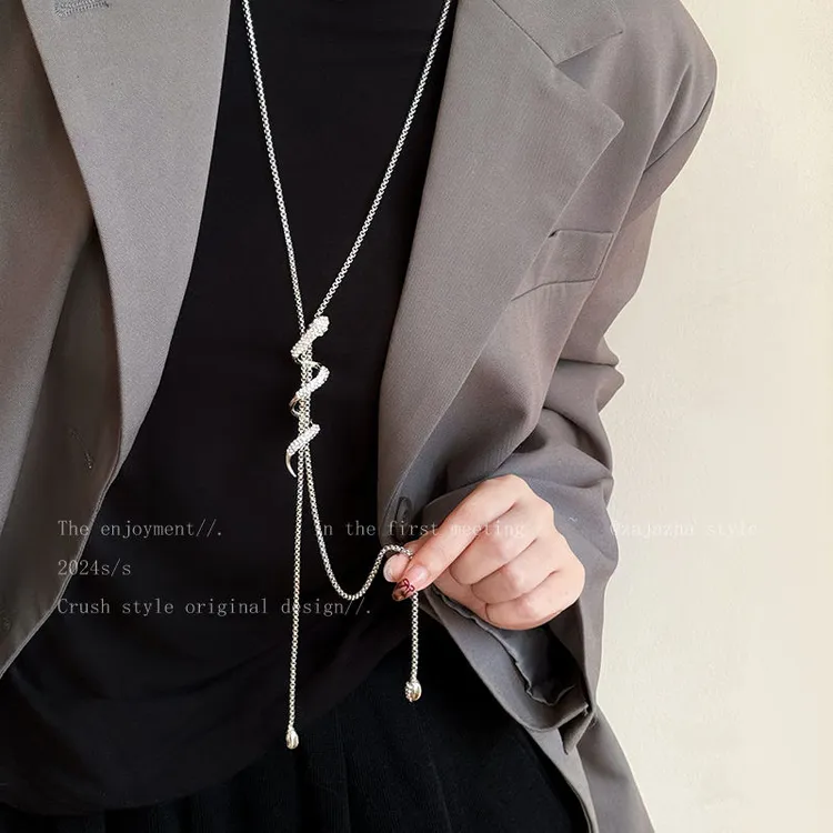 钛钢合成锆石项链 蛇形锆石项链女轻奢高级感毛衣链气质卫衣链C30