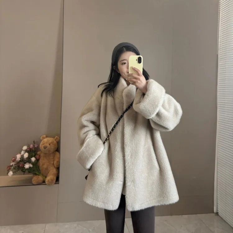 【EQED】新款双色气质立领时尚毛毛外套