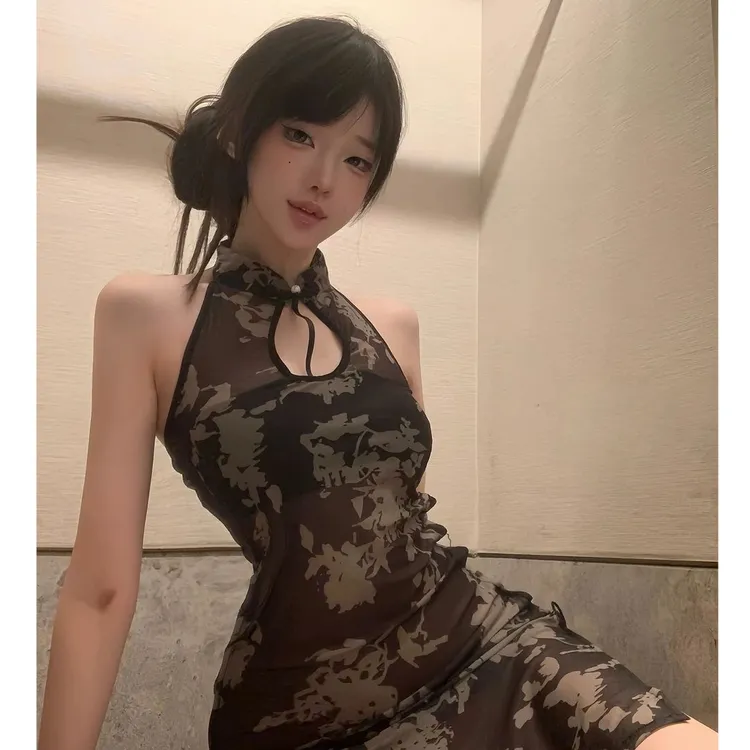 枕边悸动性感复古风高开叉镂空修身连衣裙商品图