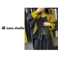 SU  长袖短款圆领常规宽松型毛呢外套排扣外套女士+披肩  H0829