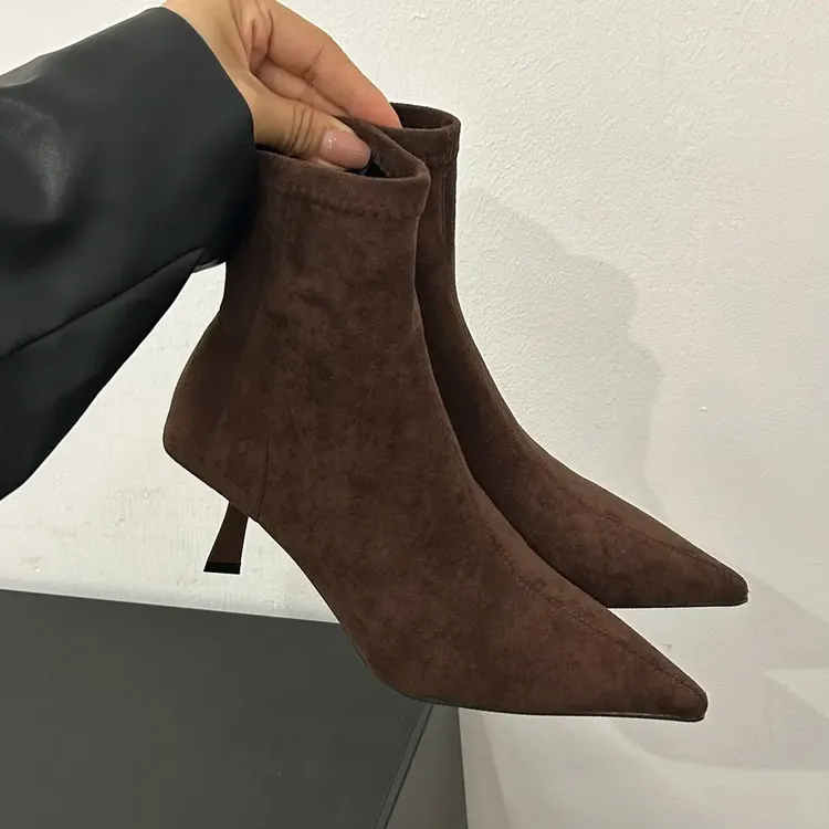 2025秋冬气质细跟加绒裸靴套筒弹力瘦瘦靴子小猫跟尖头绒面短靴女