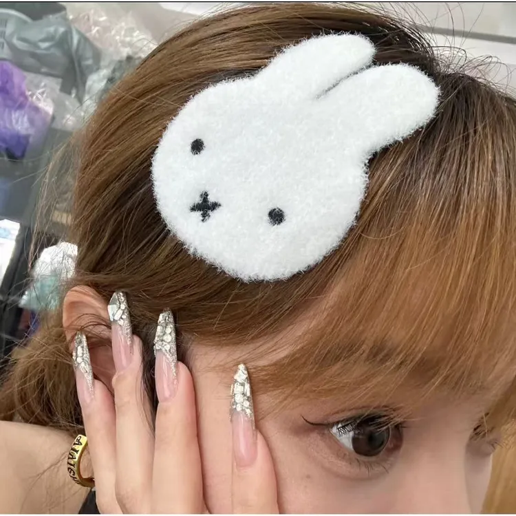 2025新款自制米菲兔毛绒卡通发帖刘海贴甜美少女钱无痕魔术贴发饰