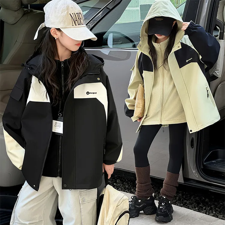女童秋装连帽冲锋衣外套2025新款13中大童秋冬款三合一风衣两件套
