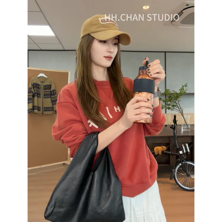 HH.CHAN"17"定制棉炒色炒盐美式复古漂亮红色圆领卫衣HH53H38574