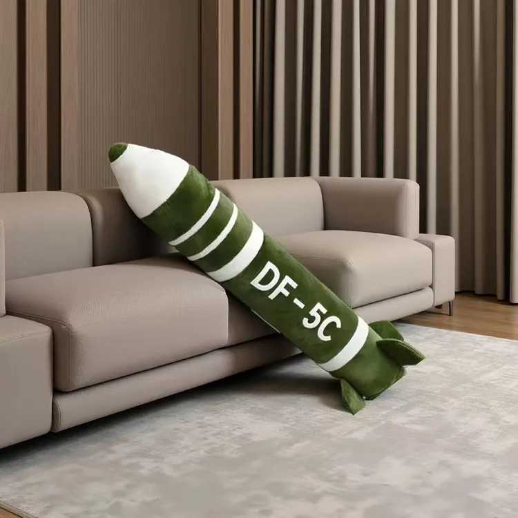 东风5c导弹具有安全感毛绒抱枕DF-5C高级震撼毛绒玩具东风5c抱枕