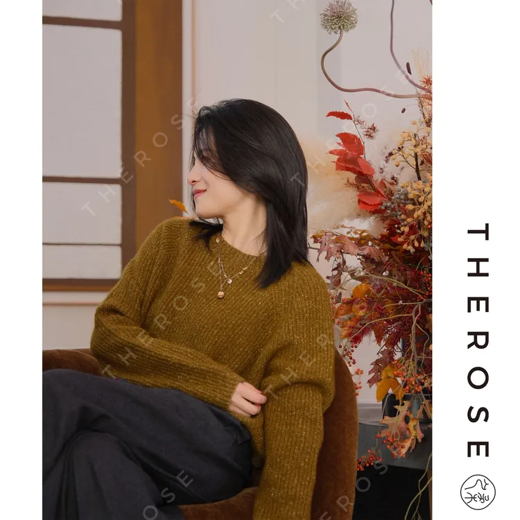 之柔【巴黎之秋】秋冬时尚珠地丝绒花纱针织衫保暖女士圆领休闲上衣