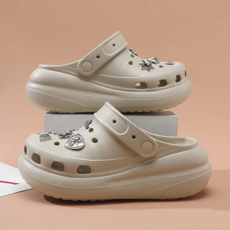 厚底泡芙洞洞鞋女夏季外穿2025新款防滑增高时尚凉鞋网红沙滩凉拖