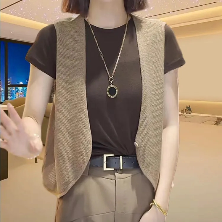 春季气质无袖针织马甲女士2025休闲时尚宽松开衫披肩纯色背心马夹