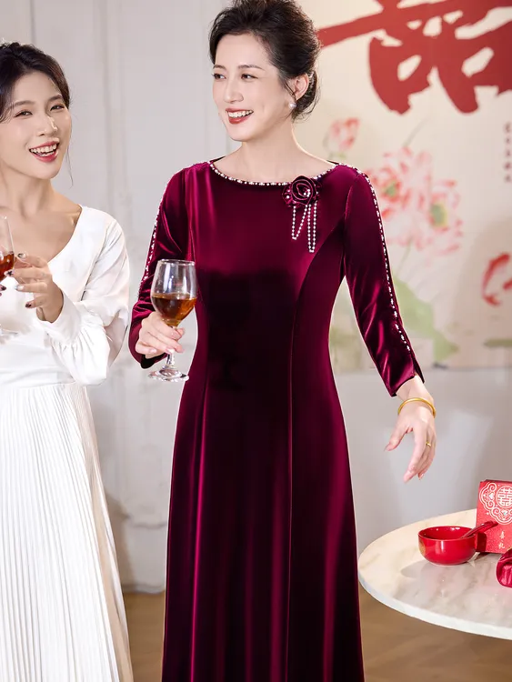 金丝绒礼服喜妈妈婚宴装高端喜婆婆旗袍裙婚礼敬酒服晚装裙