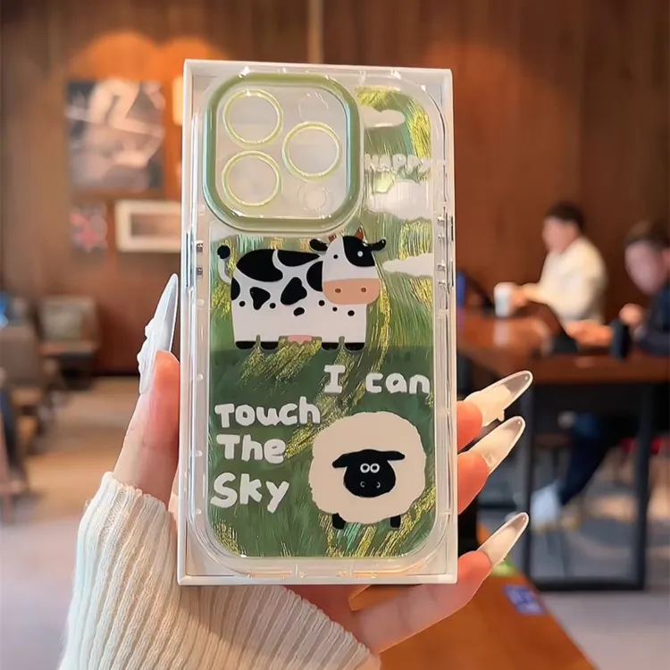 适用于【苹果16/华为/OPPO/VIVO】羽纱奶油手机壳可爱小奶牛绵羊