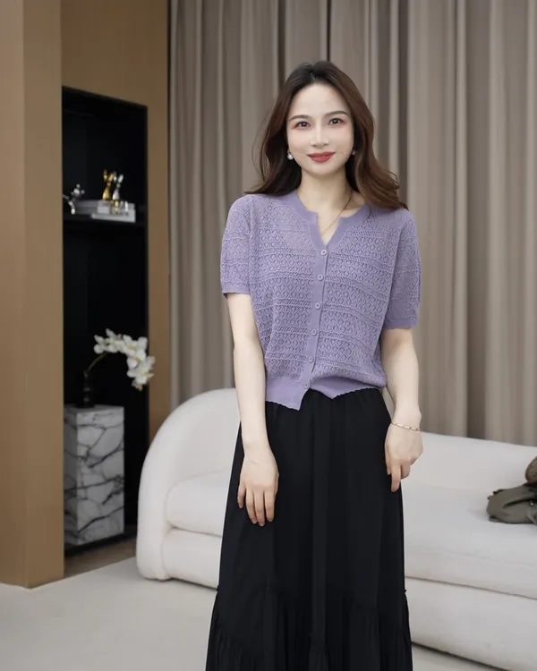 2026年夏季新款剪刀领单排扣亚麻镂空短袖针织开衫女上衣H7-85