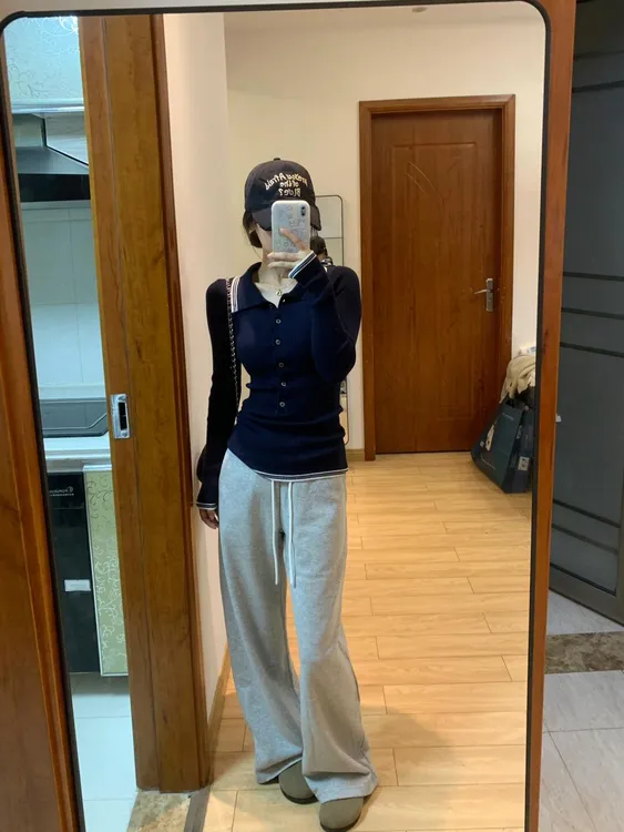 【轻暖和风】秋季时尚修身针织上衣显瘦灰色直筒休闲卫裤两件套