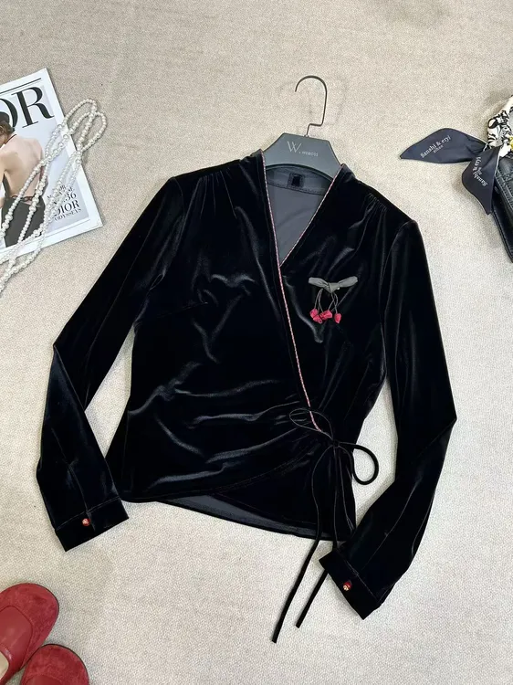 【铭雨鑫】秋冬百搭气质显瘦 两穿丝绒交叉领 女人味性感小衫2588#