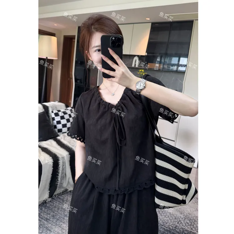 时尚短袖套装女夏3137设计感小众镂空蕾丝拼接上衣休闲阔腿裤套装