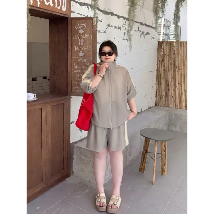 花契“琉璃碎光”大码女装夏季百搭200斤胖mm外套短裤套装17811-X