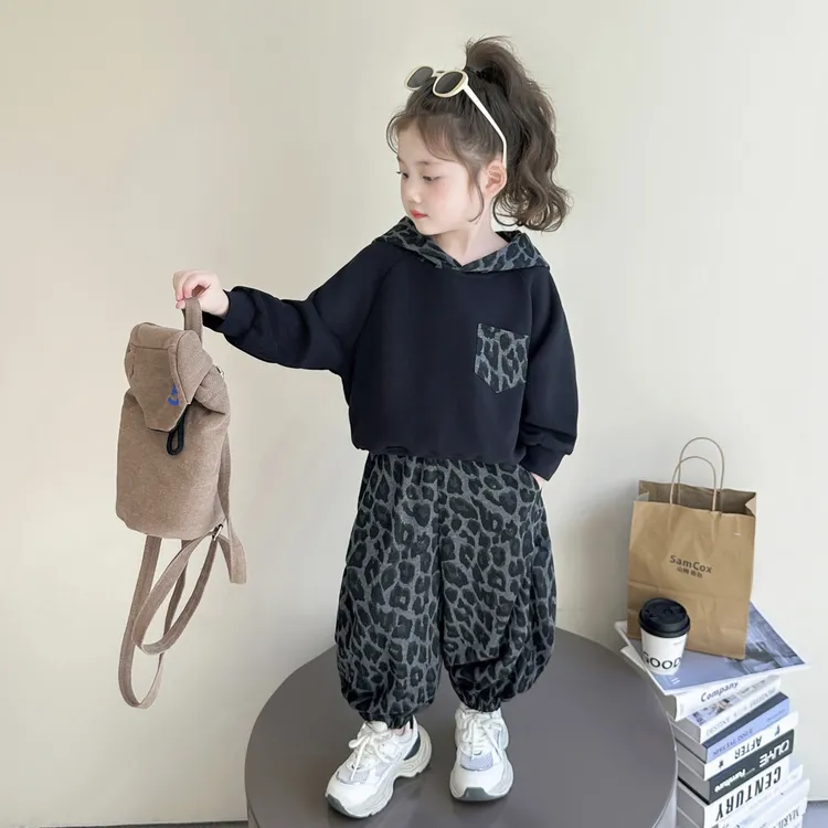 女童秋装套装2025新款4-6岁幼儿园潮款小童女宝春秋季洋气两件套