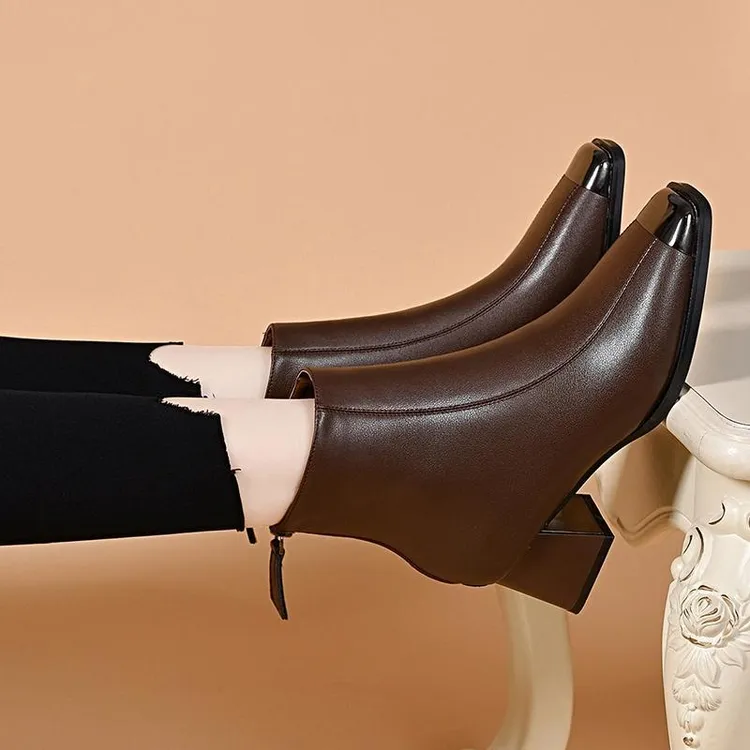 2025新款春秋单靴复古粗跟高跟洋气瘦瘦靴防撞金属头切尔西短靴女