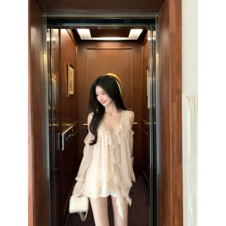 【美少女战士】夏季新款温润如玉荷叶边雪纺温柔风露肩长袖雪纺衫上衣