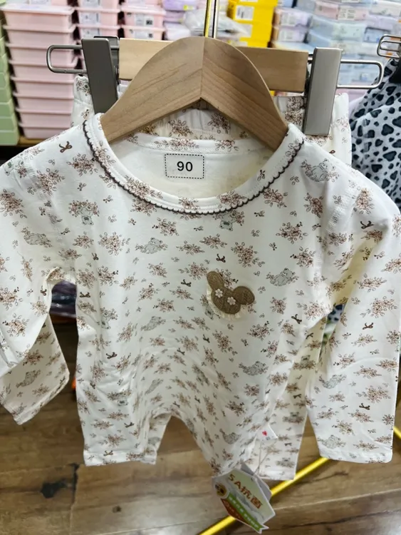 女A类英伦男女童清新保暖秋衣裤印花满印欧若精灵风