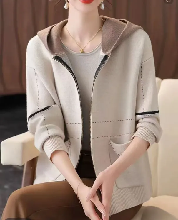 8431连帽口袋常规款薄款中老年女装针织开衫显瘦女士秋季外套春秋